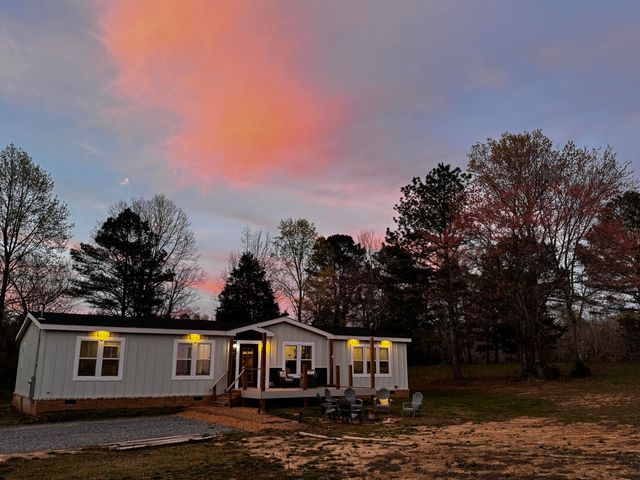 1019 E Reed Road, Lafayette, GA 30728