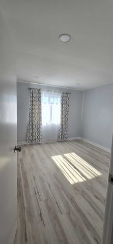 9405 Bay Colony Drive 3W, Des Plaines, IL 60016