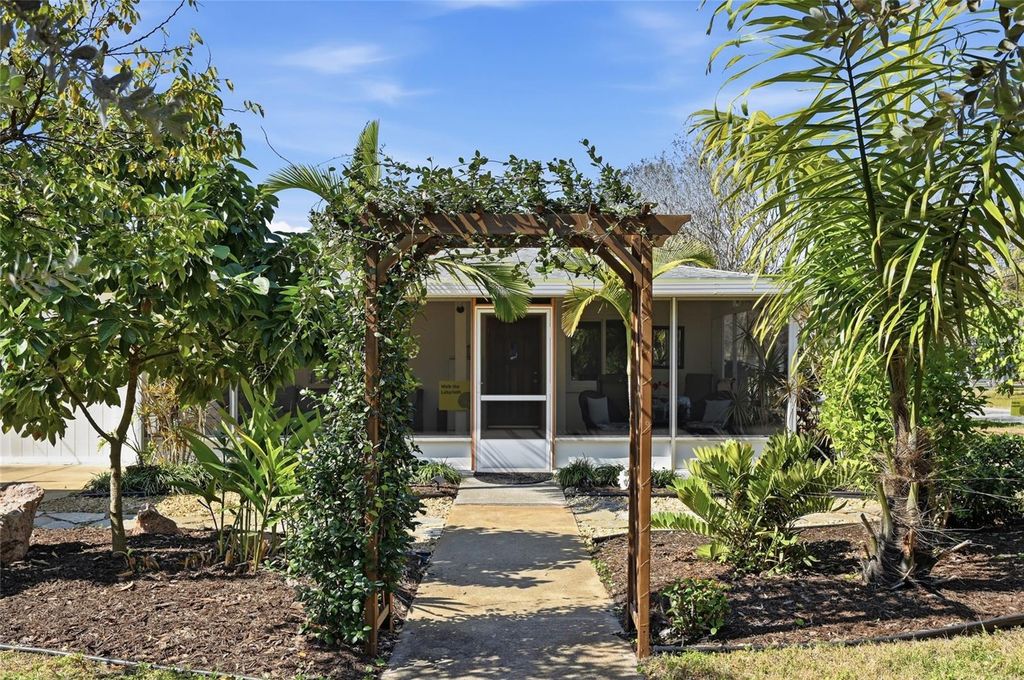 2701 56TH STREET S, Gulfport, FL 33707