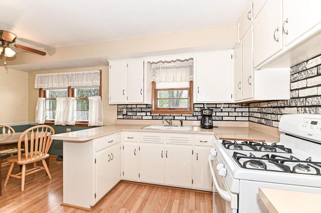 W168N8492 Jacobson DRIVE, Menomonee Falls, WI 53051