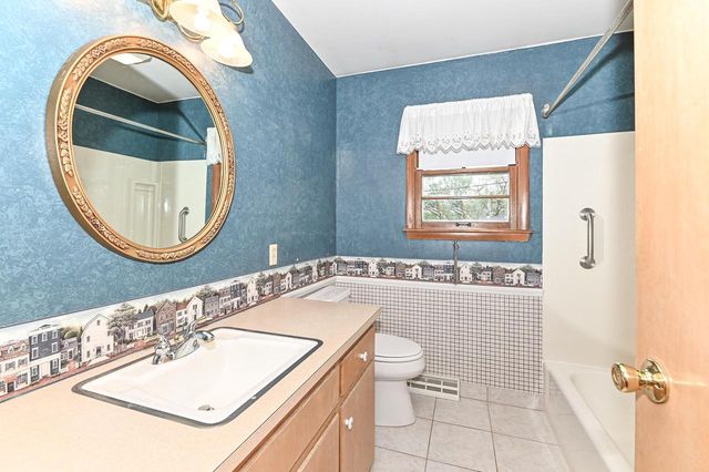 W168N8492 Jacobson DRIVE, Menomonee Falls, WI 53051
