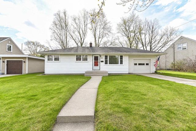 W168N8492 Jacobson DRIVE, Menomonee Falls, WI 53051