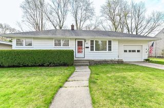 W168N8492 Jacobson DRIVE, Menomonee Falls, WI 53051