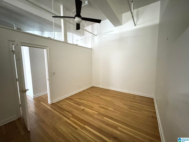 300 20th St N Apt 201, Birmingham, AL 35203