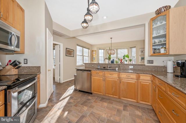 2575 BEAR DEN RD, Frederick, MD 21701