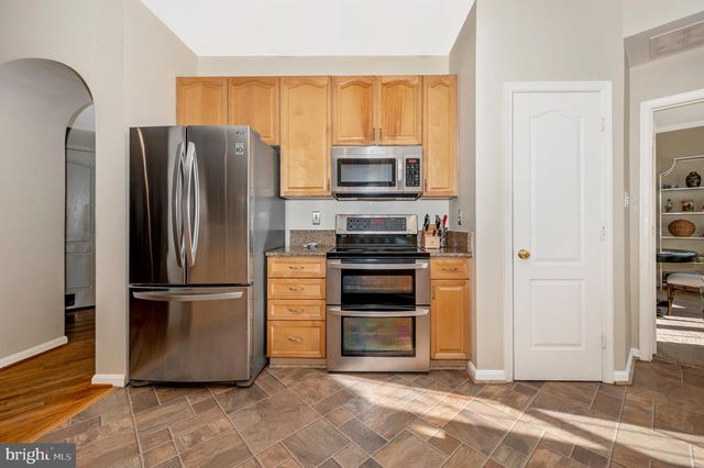 2575 BEAR DEN RD, Frederick, MD 21701