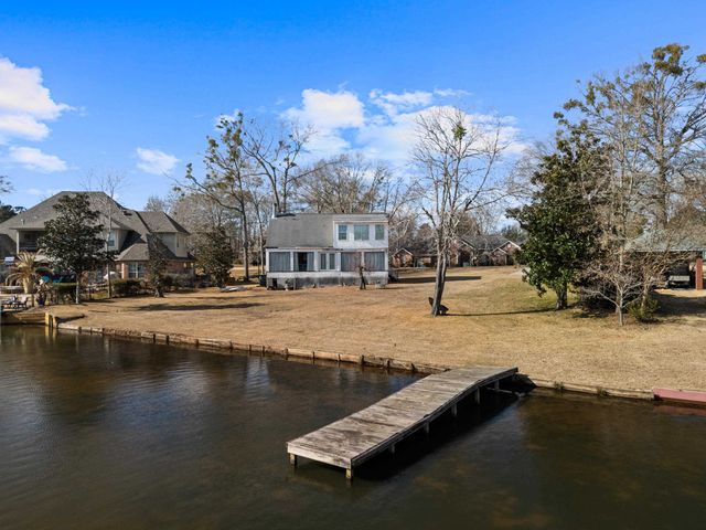 102 Kelly Court, Marshall, TX 75672