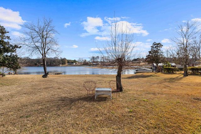 102 Kelly Court, Marshall, TX 75672