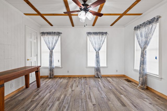 102 Kelly Court, Marshall, TX 75672