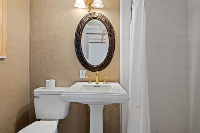 102 Kelly Court, Marshall, TX 75672