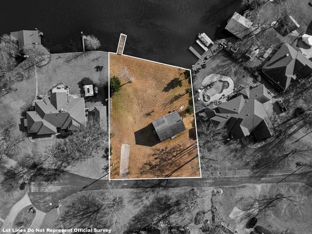 102 Kelly Court, Marshall, TX 75672