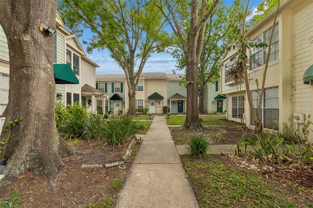 13813 FLETCHERS MILL DRIVE, Tampa, FL 33613