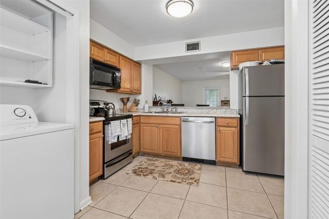 13813 FLETCHERS MILL DRIVE, Tampa, FL 33613