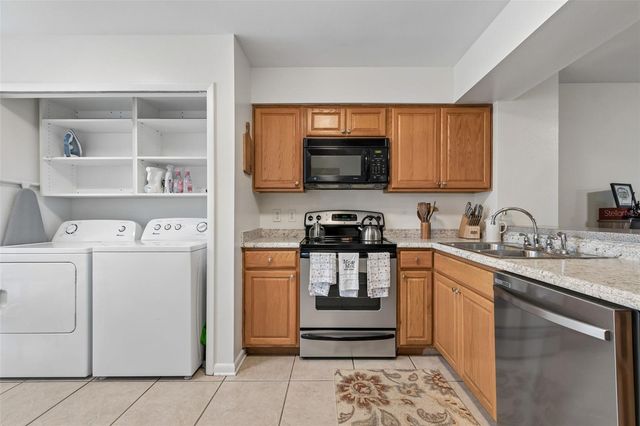 13813 FLETCHERS MILL DRIVE, Tampa, FL 33613