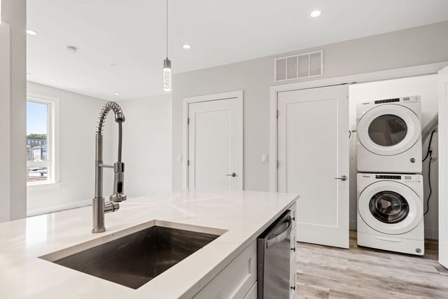 1457 Tremont Street 503, Boston, MA 02120