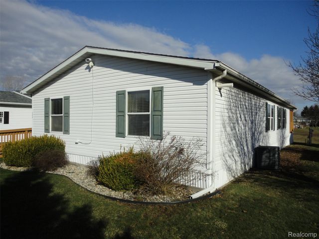 302 Salvia Road, Bedford Township, MI 48133