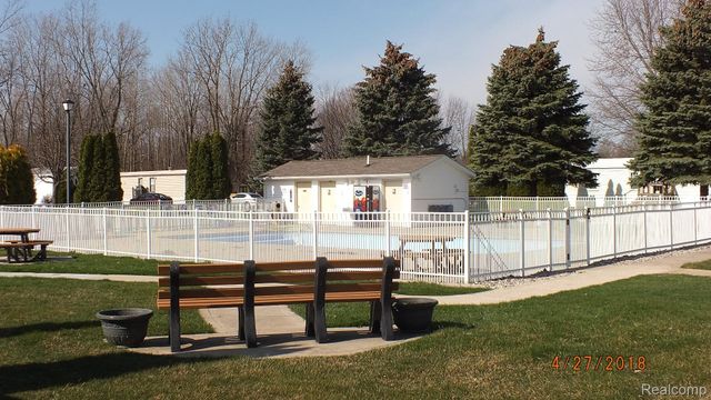 302 Salvia Road, Bedford Township, MI 48133