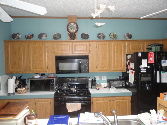 302 Salvia Road, Bedford Township, MI 48133