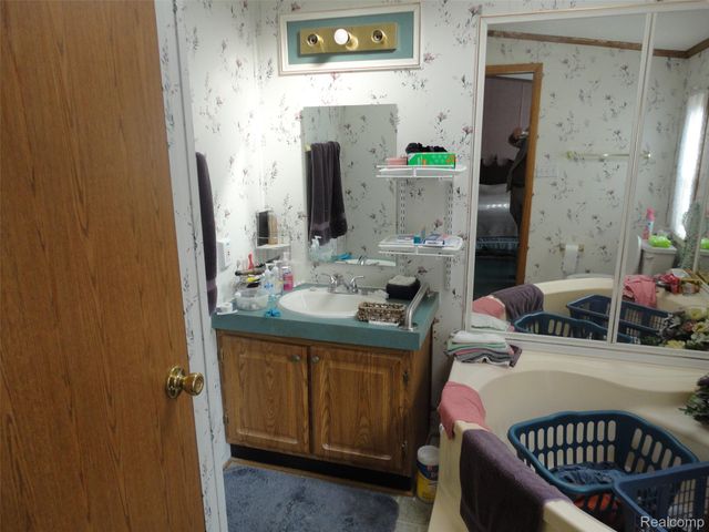 302 Salvia Road, Bedford Township, MI 48133