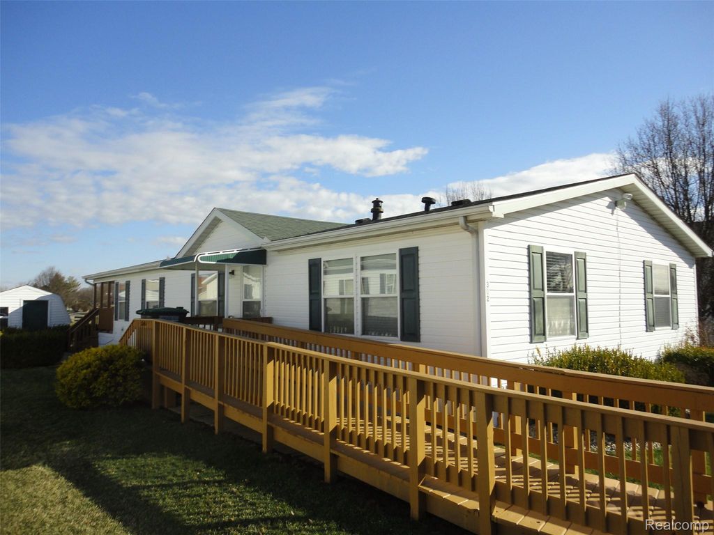 302 Salvia Road, Bedford Township, MI 48133