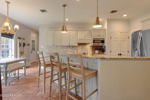 103 Chablis Circle, Lafayette, LA 70503