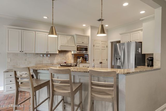 103 Chablis Circle, Lafayette, LA 70503