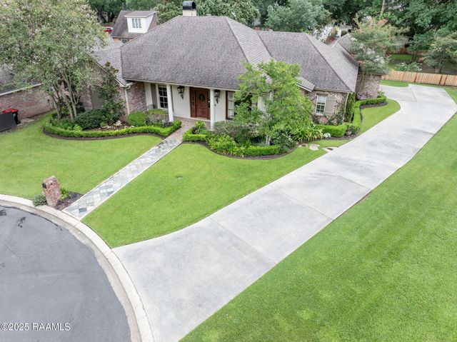 103 Chablis Circle, Lafayette, LA 70503