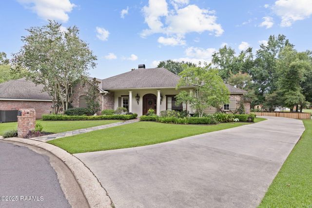 103 Chablis Circle, Lafayette, LA 70503