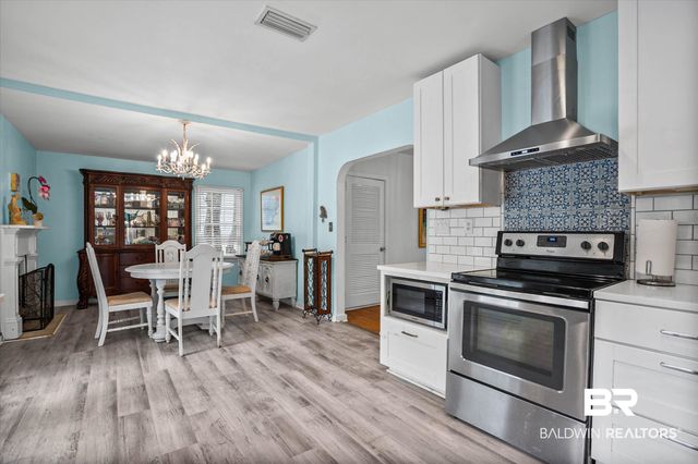 251 N Wacker Ln, Mobile, AL 36608