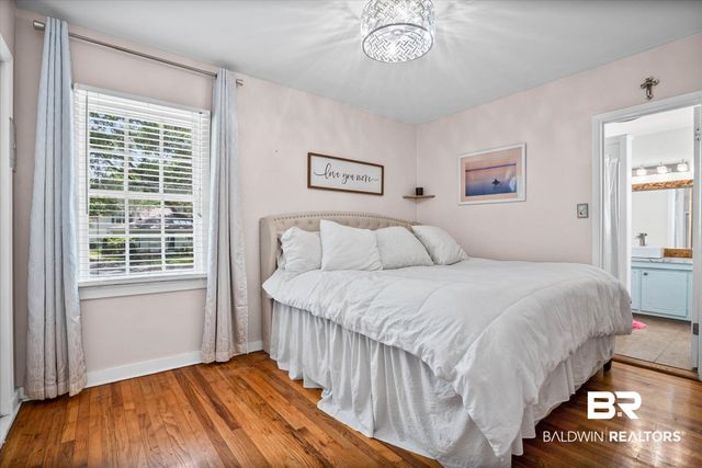 251 N Wacker Ln, Mobile, AL 36608