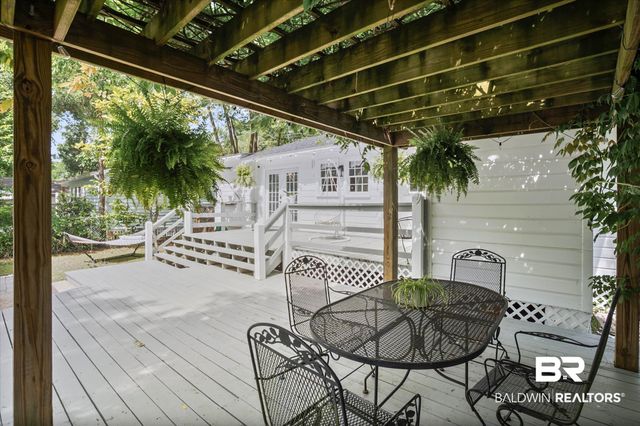 251 N Wacker Ln, Mobile, AL 36608