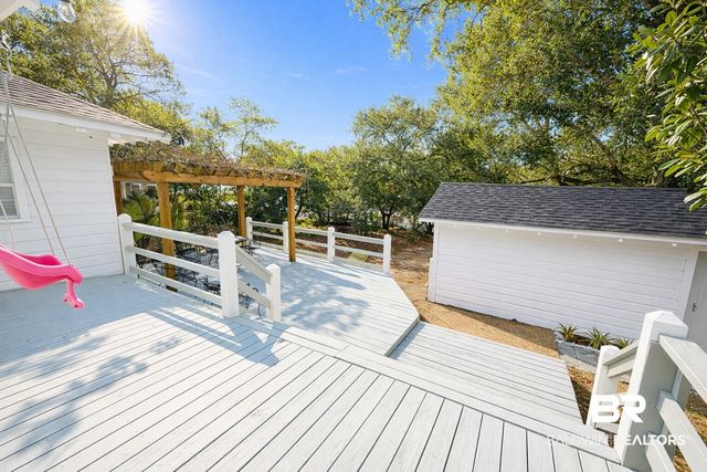251 N Wacker Ln, Mobile, AL 36608