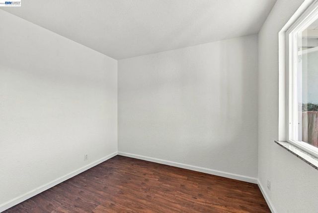 33438 University Dr, Union City, CA 94587