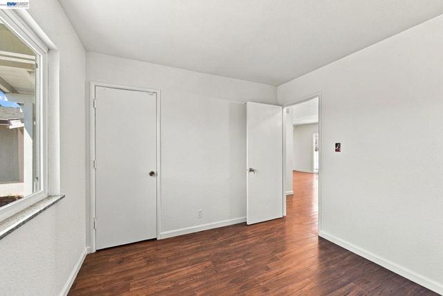 33438 University Dr, Union City, CA 94587