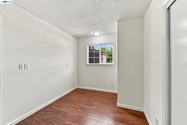 33438 University Dr, Union City, CA 94587