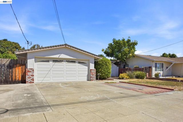 33438 University Dr, Union City, CA 94587