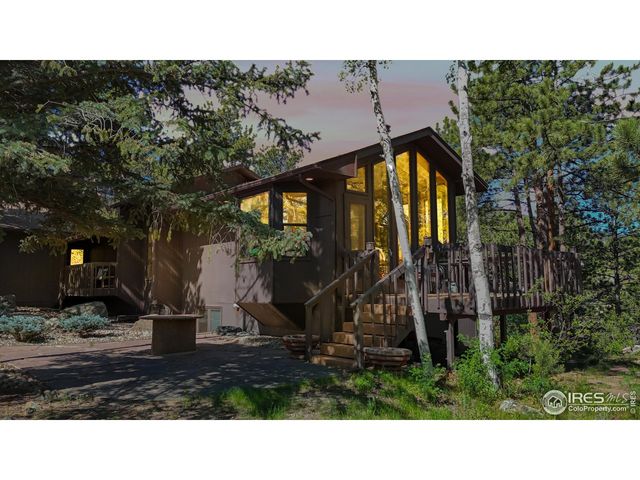 2441 Spruce Ave, Estes Park, CO 80517