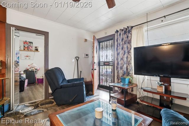 8311 Olympia Street, Detroit, MI 48213