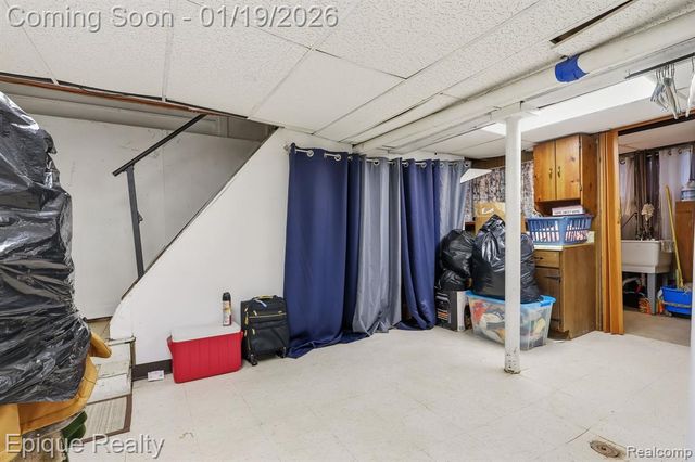 8311 Olympia Street, Detroit, MI 48213