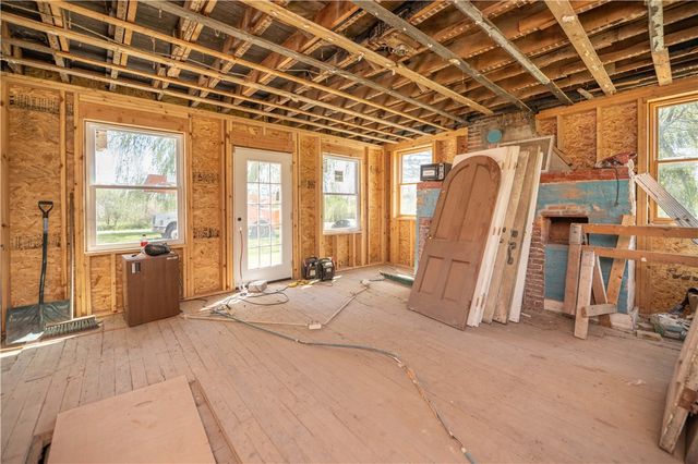 1694 Payne Road, Farmington, NY 14425