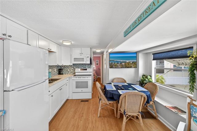 14 Limetree Park DR, Bonita Springs, FL 34135