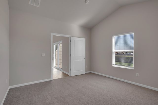 9410 E Creed St, Wichita, KS 67210