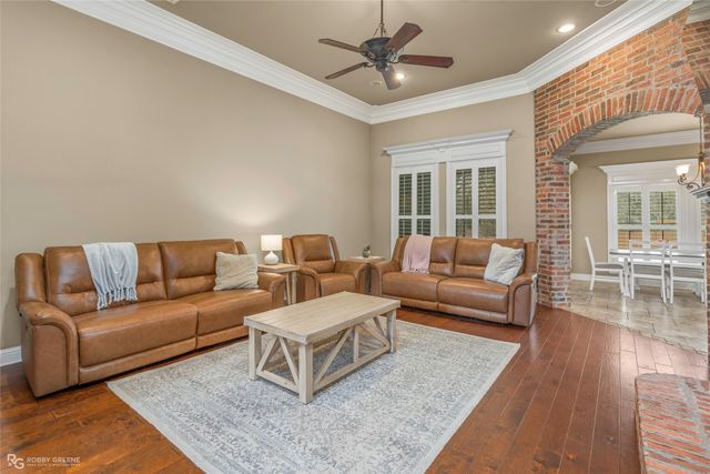 476 Dogwood South Lane, Haughton, LA 71037