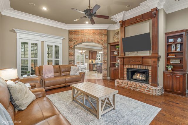 476 Dogwood South Lane, Haughton, LA 71037