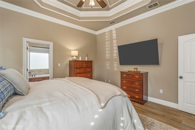 476 Dogwood South Lane, Haughton, LA 71037