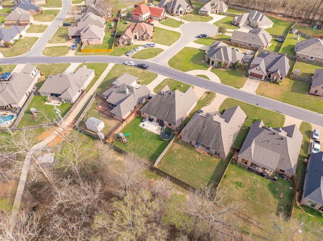 476 Dogwood South Lane, Haughton, LA 71037