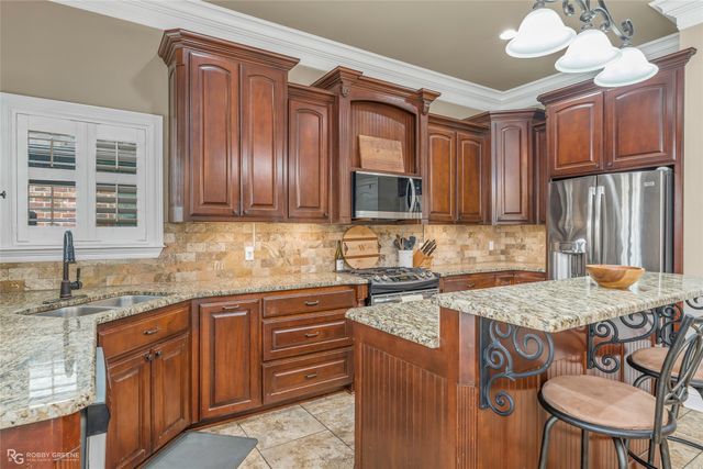 476 Dogwood South Lane, Haughton, LA 71037