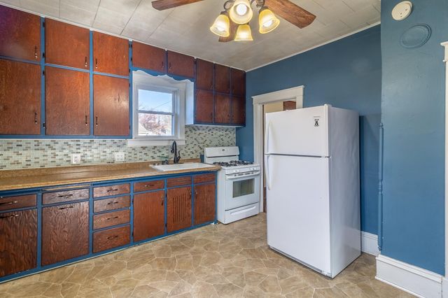 251 Cottage Grove Avenue, Foley, MN 56329