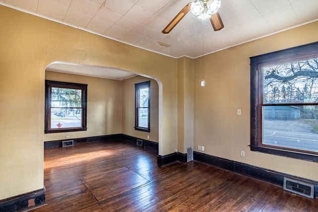 251 Cottage Grove Avenue, Foley, MN 56329