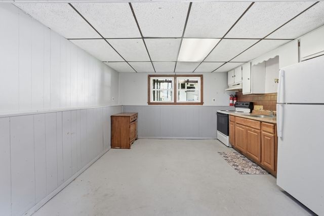 2 Apple Tree Dr, Millbury, MA 01527
